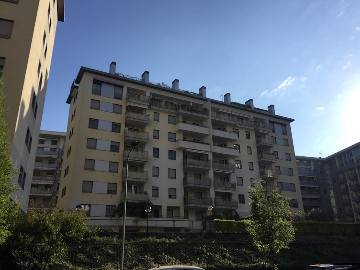 Rifacimento parapetti balconi condominiali Milano